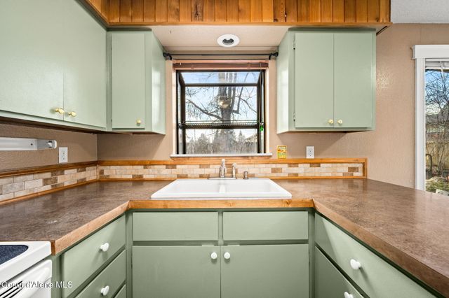 2819 N 17th ST, Coeur D'alene, ID 83815