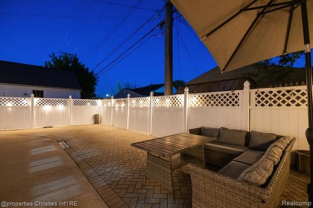 1484 Bird Avenue, Birmingham, MI 48009