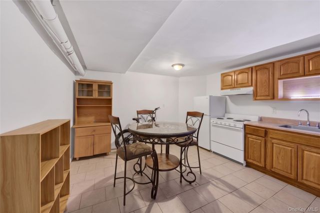 453 E 181 Street, Bronx, NY 10457