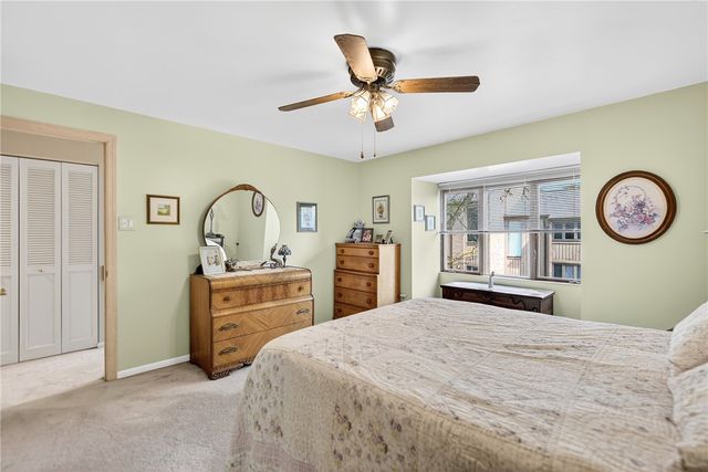 512 Dogwood Ct, Ross Twp, PA 15237