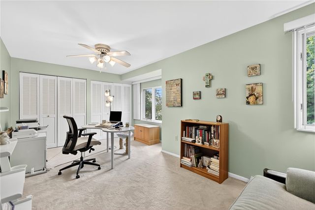 512 Dogwood Ct, Ross Twp, PA 15237