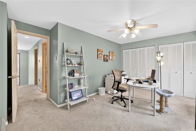 512 Dogwood Ct, Ross Twp, PA 15237