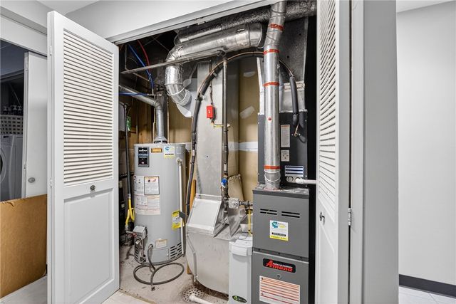 512 Dogwood Ct, Ross Twp, PA 15237