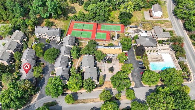 512 Dogwood Ct, Ross Twp, PA 15237