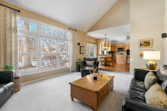 1074 Potomac Court, Grayslake, IL 60030