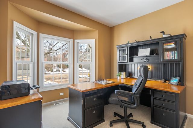 1074 Potomac Court, Grayslake, IL 60030