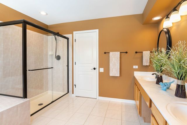 1074 Potomac Court, Grayslake, IL 60030