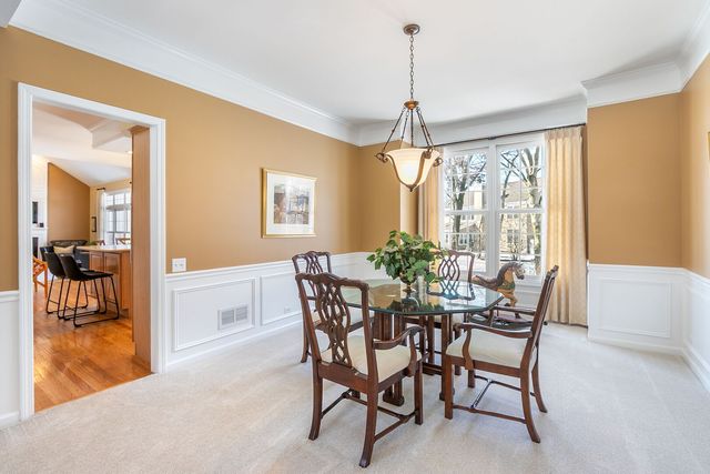 1074 Potomac Court, Grayslake, IL 60030