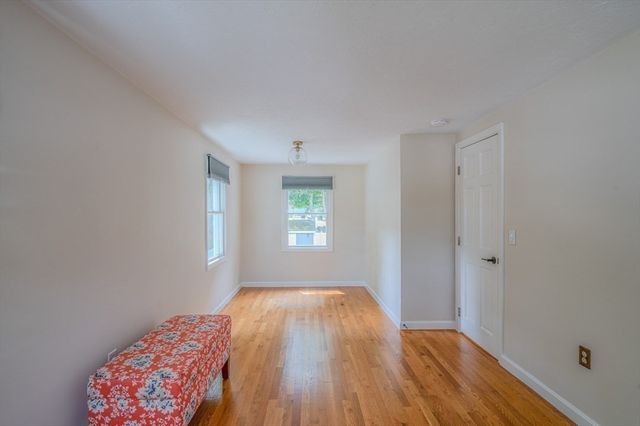 10 Richards Rd, Weymouth, MA 02189