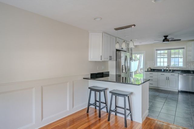 10 Richards Rd, Weymouth, MA 02189