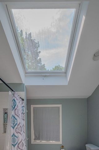 10 Richards Rd, Weymouth, MA 02189