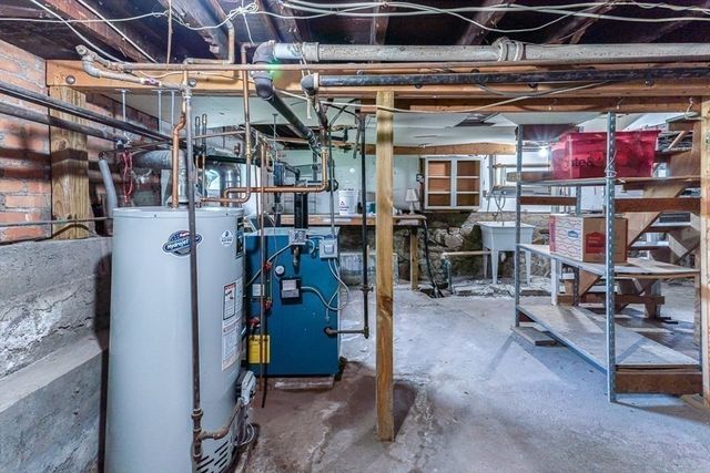 10 Richards Rd, Weymouth, MA 02189