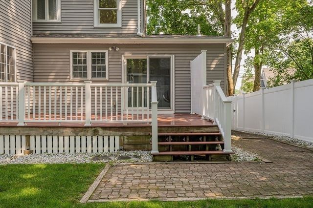 10 Richards Rd, Weymouth, MA 02189