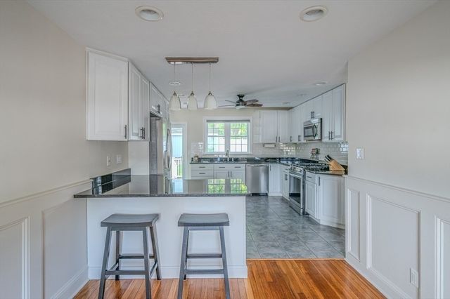 10 Richards Rd, Weymouth, MA 02189