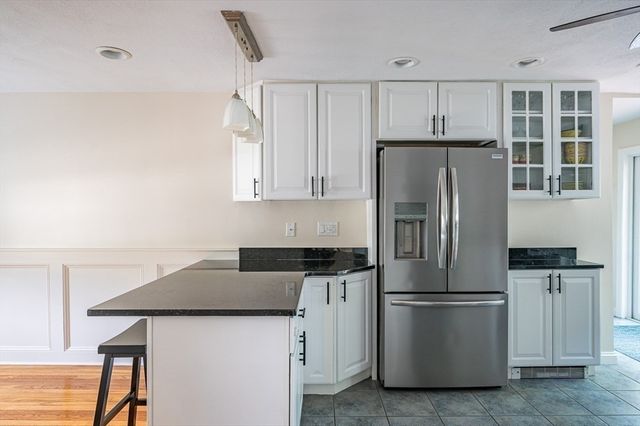 10 Richards Rd, Weymouth, MA 02189