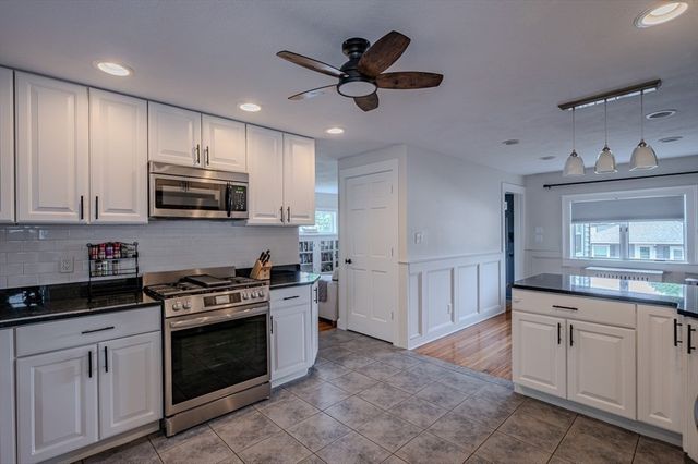 10 Richards Rd, Weymouth, MA 02189