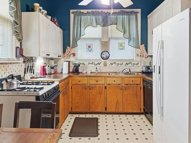 802 E Main Street, Hamilton, TX 76531