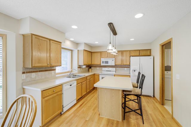 19951 Excelsior Lane, Farmington, MN 55024