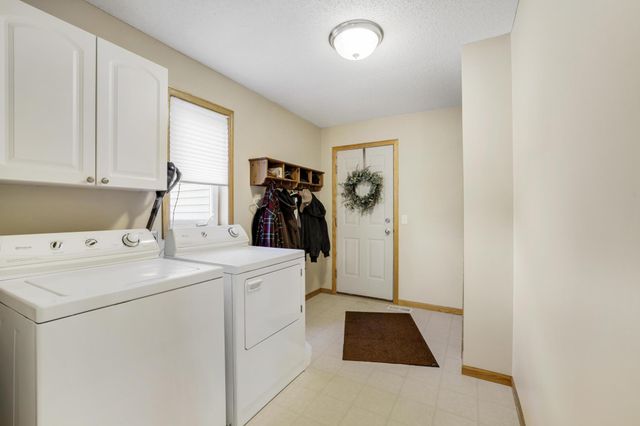 19951 Excelsior Lane, Farmington, MN 55024