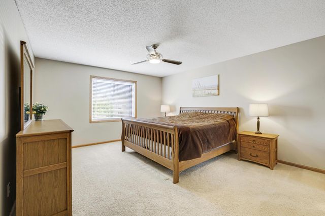 19951 Excelsior Lane, Farmington, MN 55024