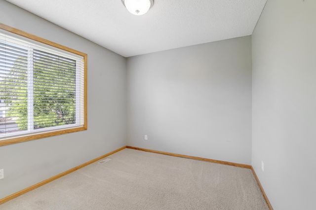 19951 Excelsior Lane, Farmington, MN 55024
