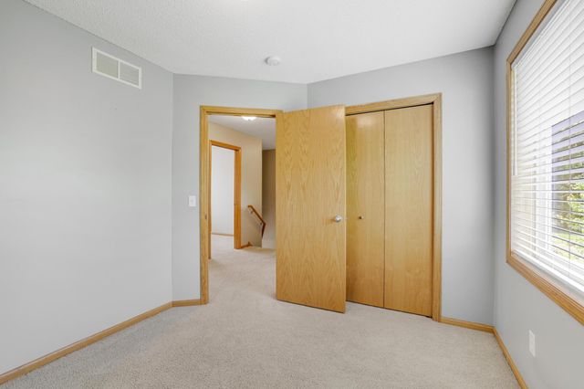 19951 Excelsior Lane, Farmington, MN 55024