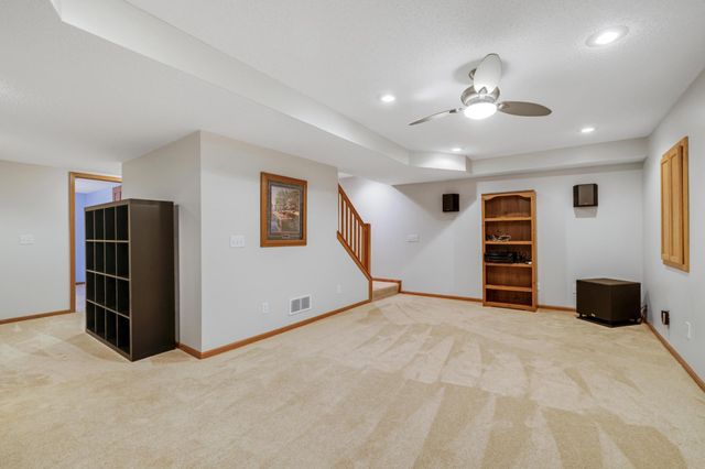 19951 Excelsior Lane, Farmington, MN 55024