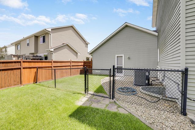 19951 Excelsior Lane, Farmington, MN 55024