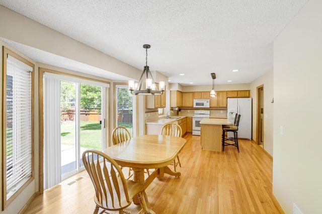 19951 Excelsior Lane, Farmington, MN 55024