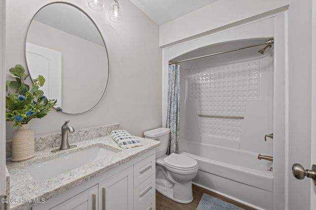 707 Plantation Drive, New Bern, NC 28562