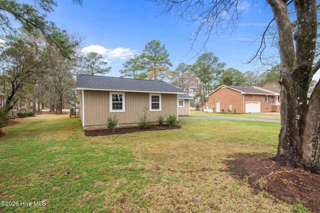 707 Plantation Drive, New Bern, NC 28562