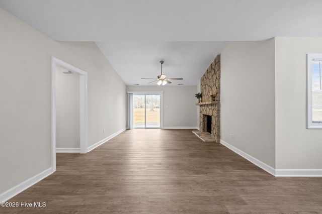 707 Plantation Drive, New Bern, NC 28562