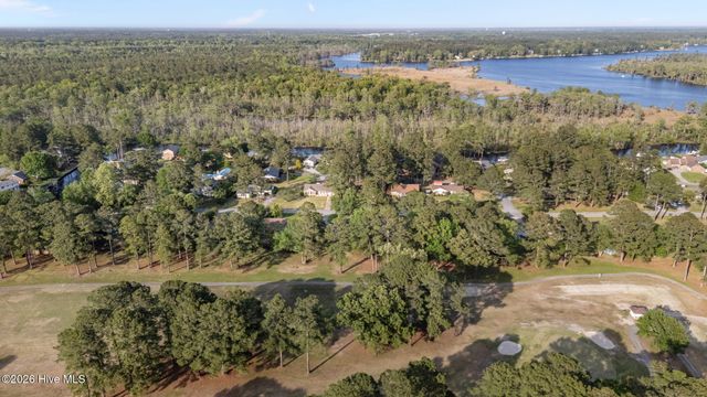 707 Plantation Drive, New Bern, NC 28562