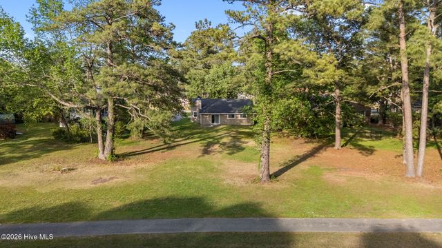 707 Plantation Drive, New Bern, NC 28562