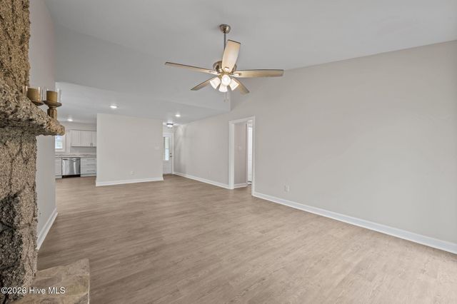 707 Plantation Drive, New Bern, NC 28562