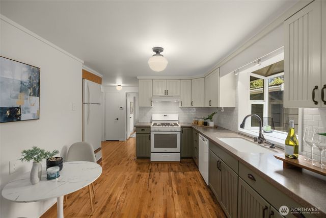 9430 220th Street SW, Edmonds, WA 98020