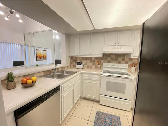 2468 CITRUS CLUB LANE 502, Orlando, FL 32839