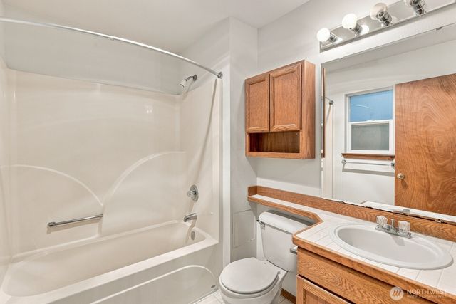17615 Topper Court, Arlington, WA 98223
