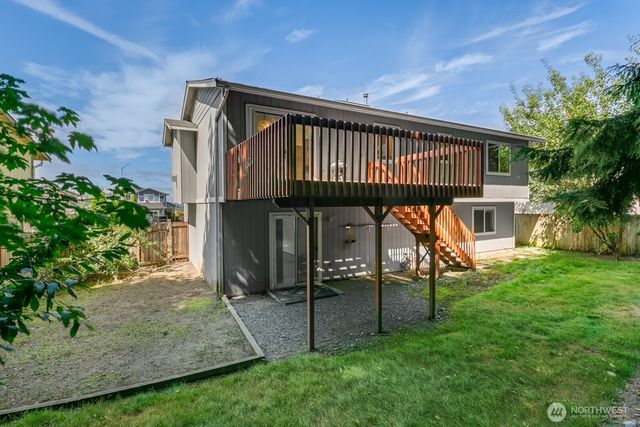 17615 Topper Court, Arlington, WA 98223