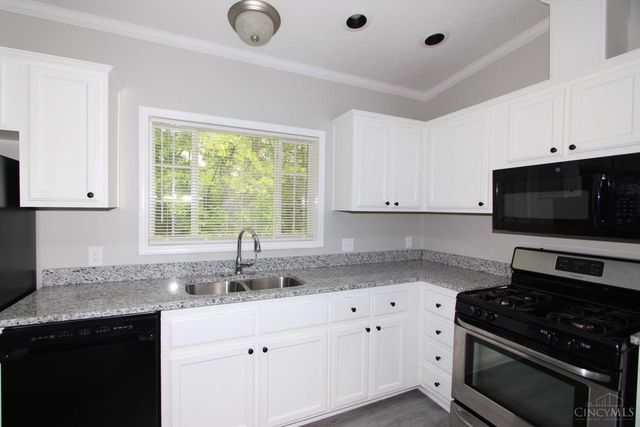 4223 E Fork Hills Drive, Williamsburg Twp, OH 45103