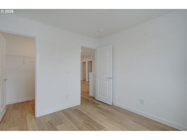 1119 W 15TH St, La Center, WA 98629