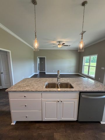 256 Enterprise Church Road, Ashford, AL 36312