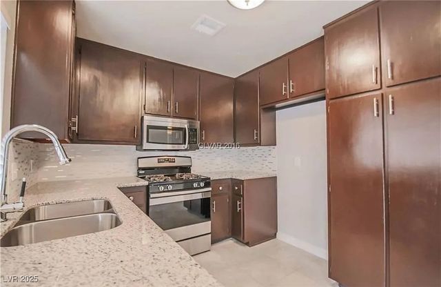 3070 Edmond Street, Las Vegas, NV 89146