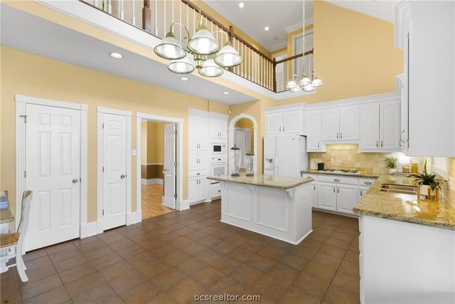 8405 Whiterose Court, College Station, TX 77845