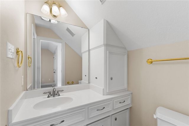 8405 Whiterose Court, College Station, TX 77845