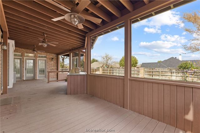 8405 Whiterose Court, College Station, TX 77845