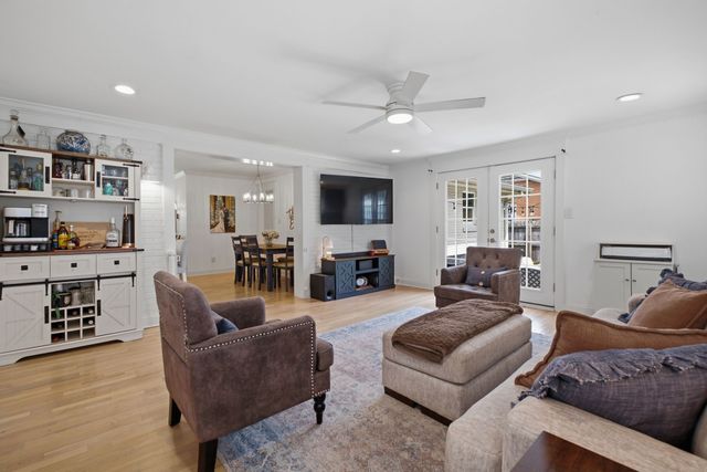 1014 Hickory Ct, Lebanon, TN 37087
