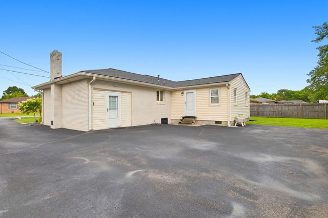 1014 Hickory Ct, Lebanon, TN 37087