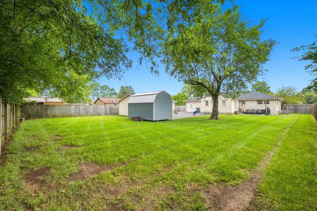 1014 Hickory Ct, Lebanon, TN 37087