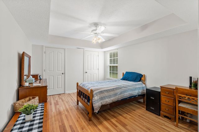 1140 Eastwoods Dr, Murfreesboro, TN 37130